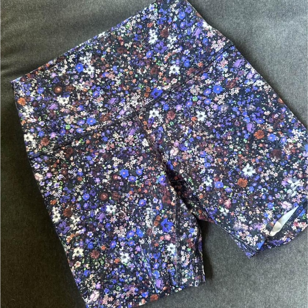 Lululemon Align biker shorts
